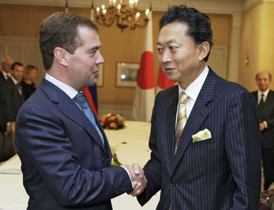 Dmitry Medvedev meets with Japanese PM in New York