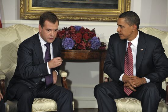 Dmitry Medvedev, Barack Obama meet in New York