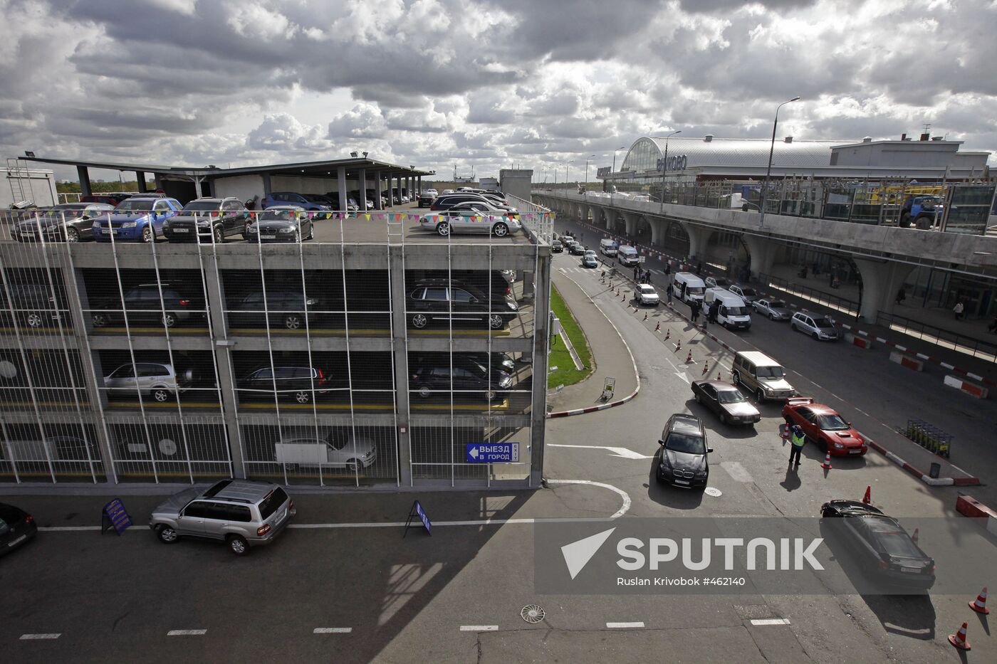 Vnukovo airport multi-storied car park