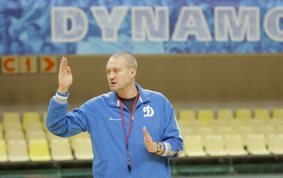 VC Dynamo Moscow head coach Pavel Borshch