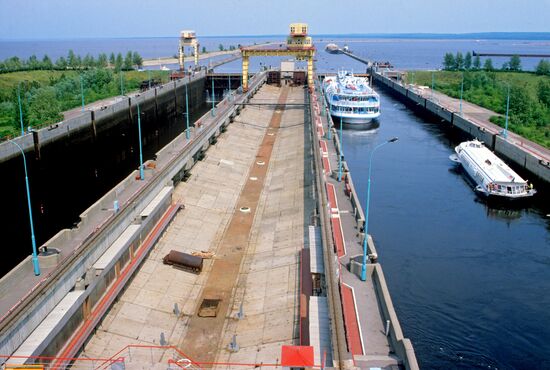 Flood gate