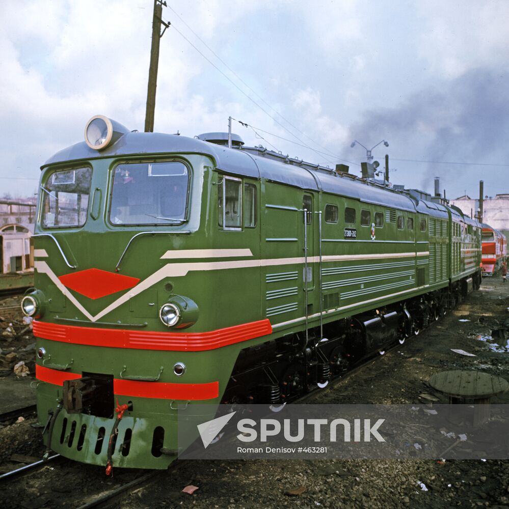 Diesel locomotive 2TE 10L