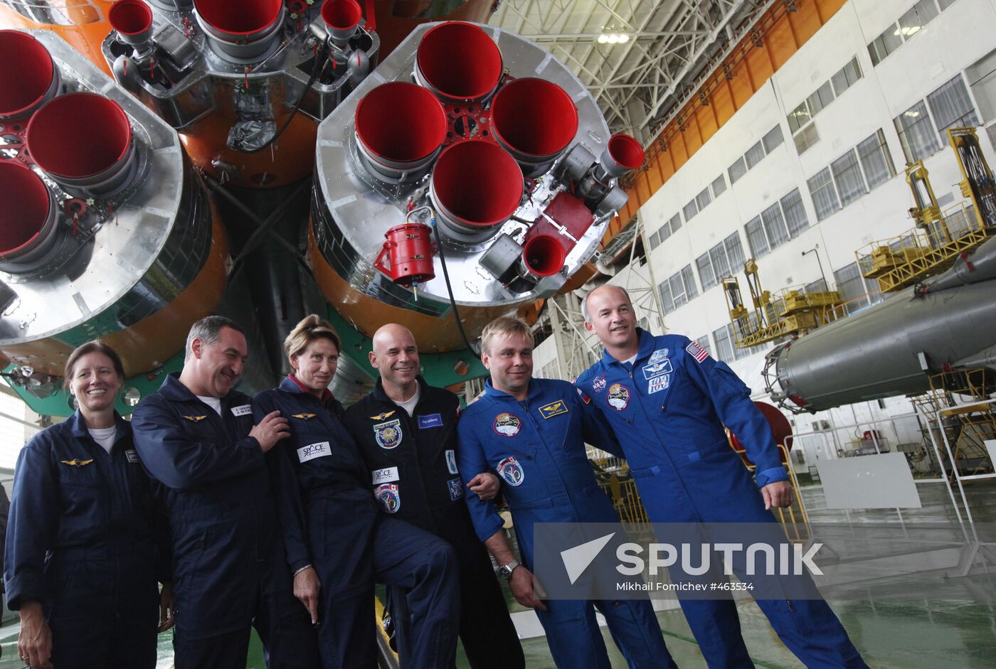 21st ISS mission main and backup crews at Baikonur Space Center