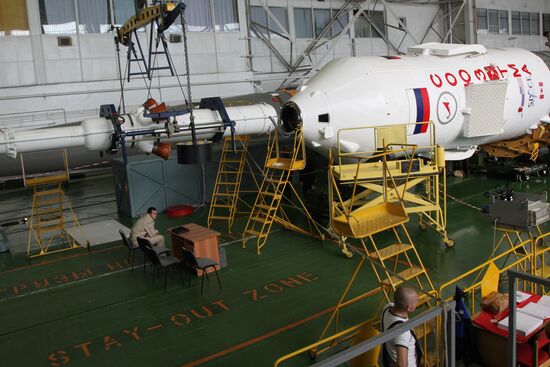 Preparations for launch of Soyuz TMA-16 spacecraft at Baikonur