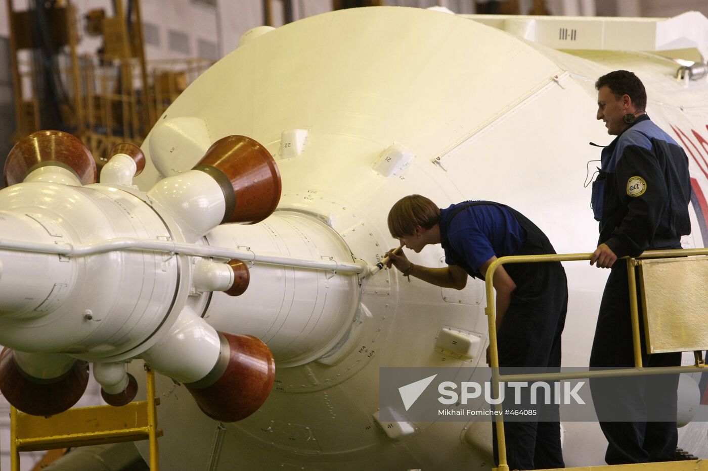 Preparations for launch of Soyuz TMA-15 spacecraft at Baikonur