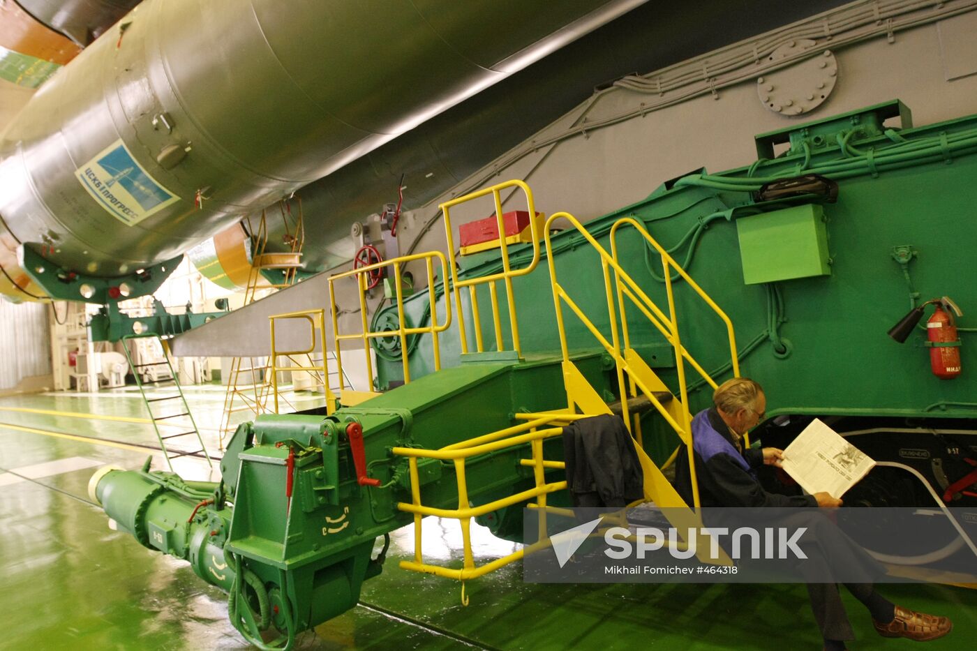 Preparations for launch of Soyuz TMA-15 spacecraft at Baikonur