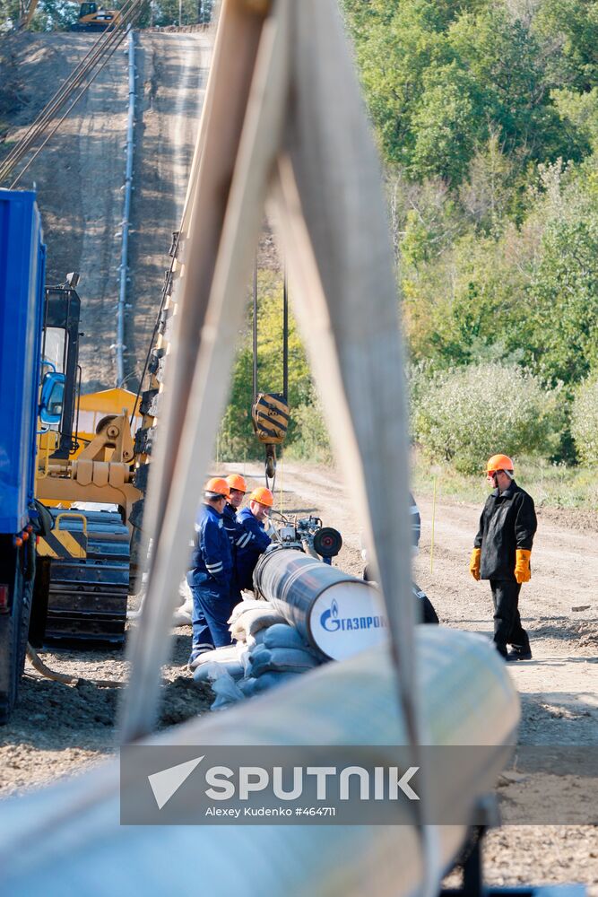 Welding first joint of Dzhubga-Lazarevskoye-Sochi gas pipeline