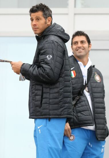 Inter goalkeeper Francesco Toldo and Paolo Orlandoni