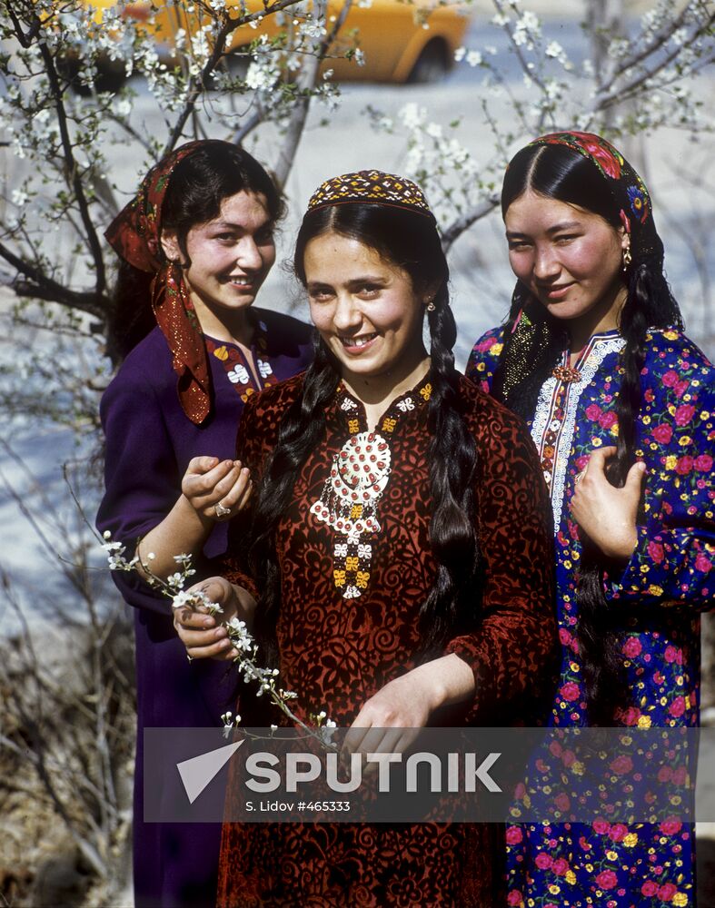 Turkmen Girls