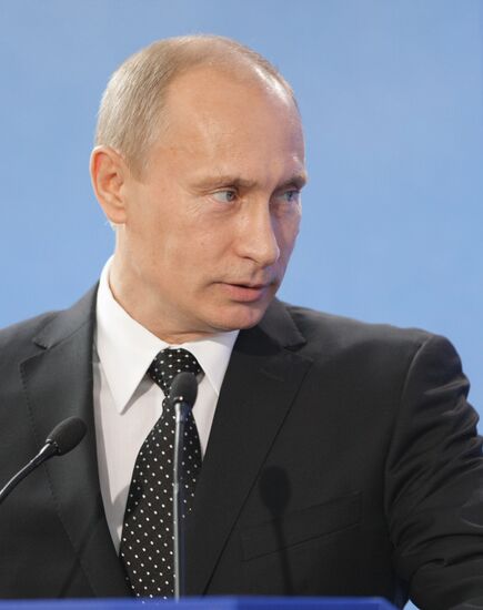 Vladimir Putin attends VTB Capital forum
