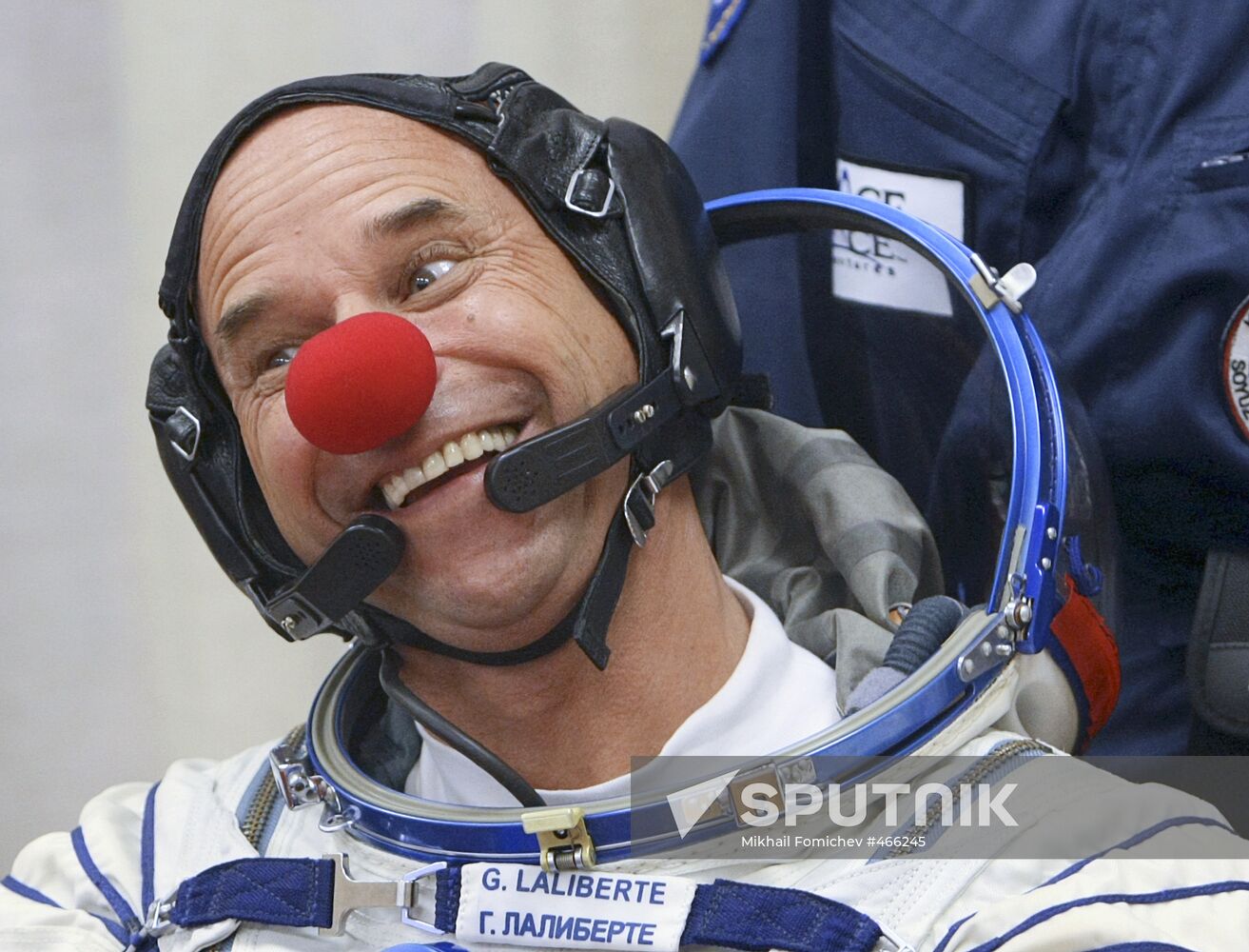 ISS mission crew prepares for launch