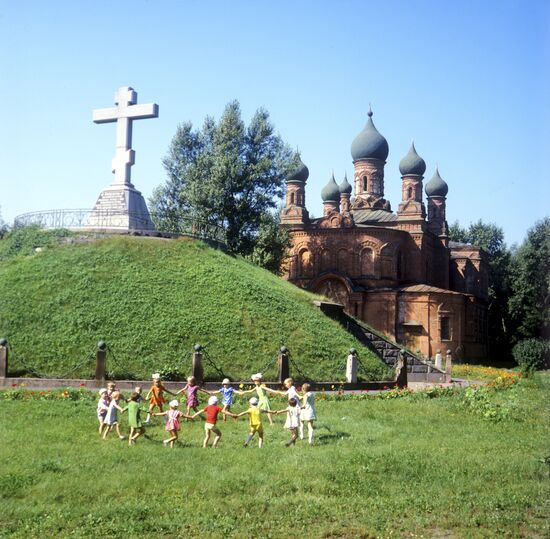 Common grave of Russian soldiers