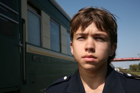 Stills from the film Laskovy Mai