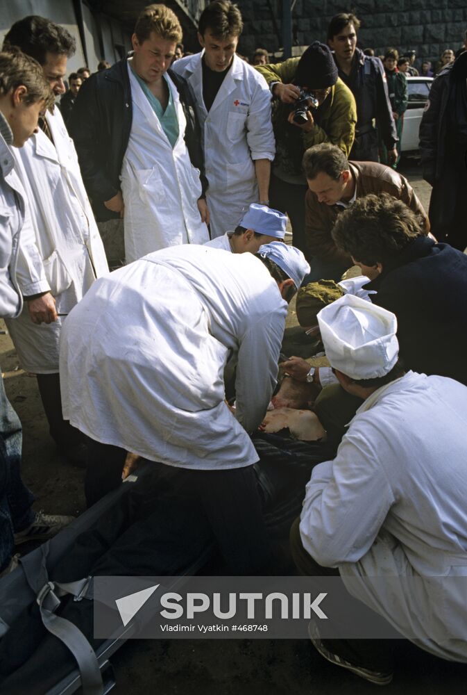Doctors provide first aid