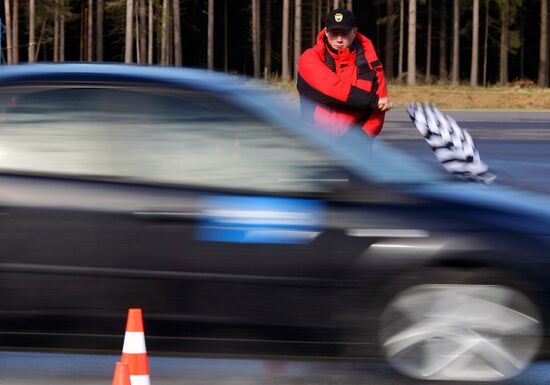 Russian Federal Guard Service holds high-speed driving contest