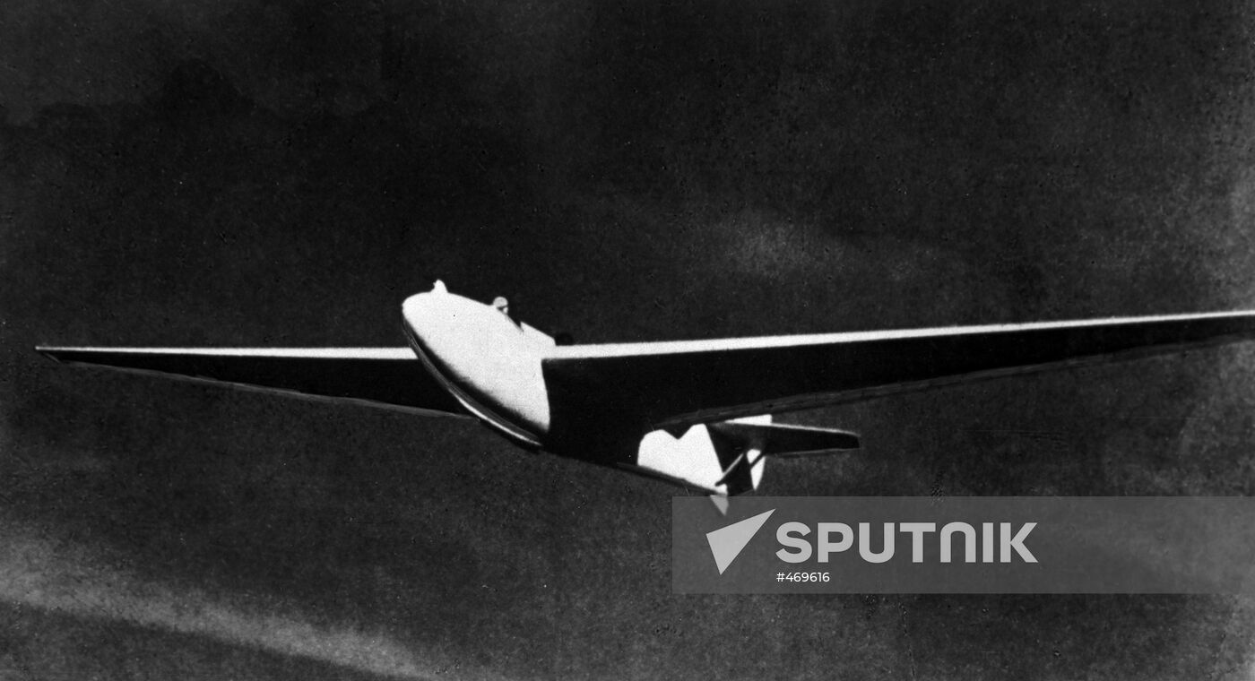 "Red Star" glider