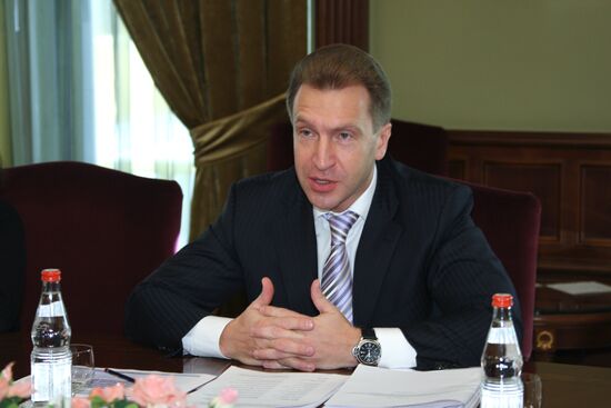 Russian First Deputy PM meets with car maker representatives