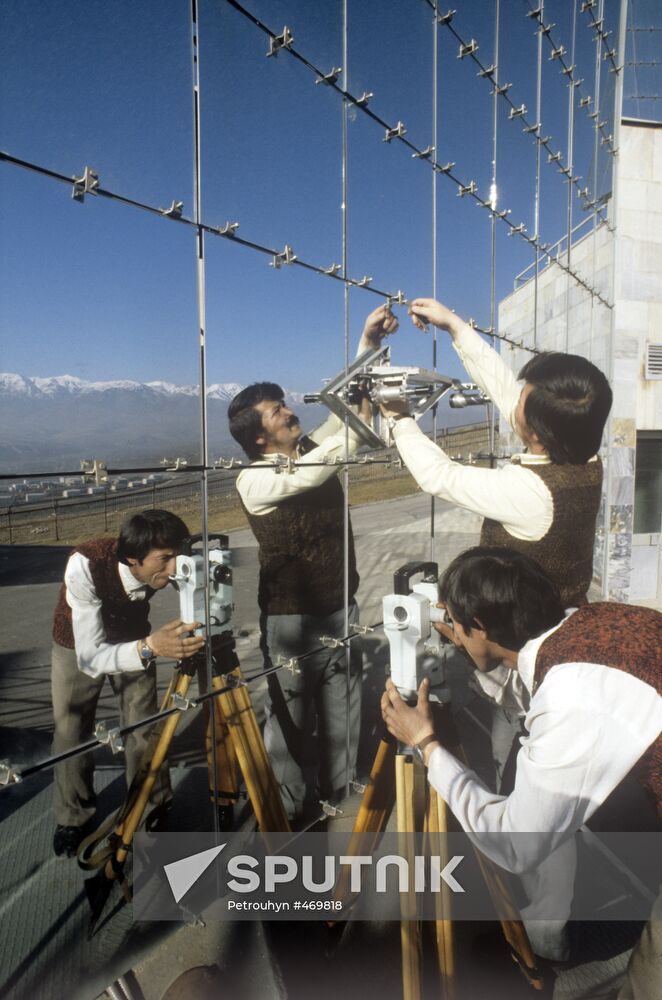 Profilactic cleaning of mirrors.