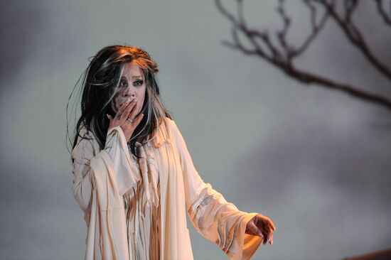 Vera Alentova in "Phaedra"