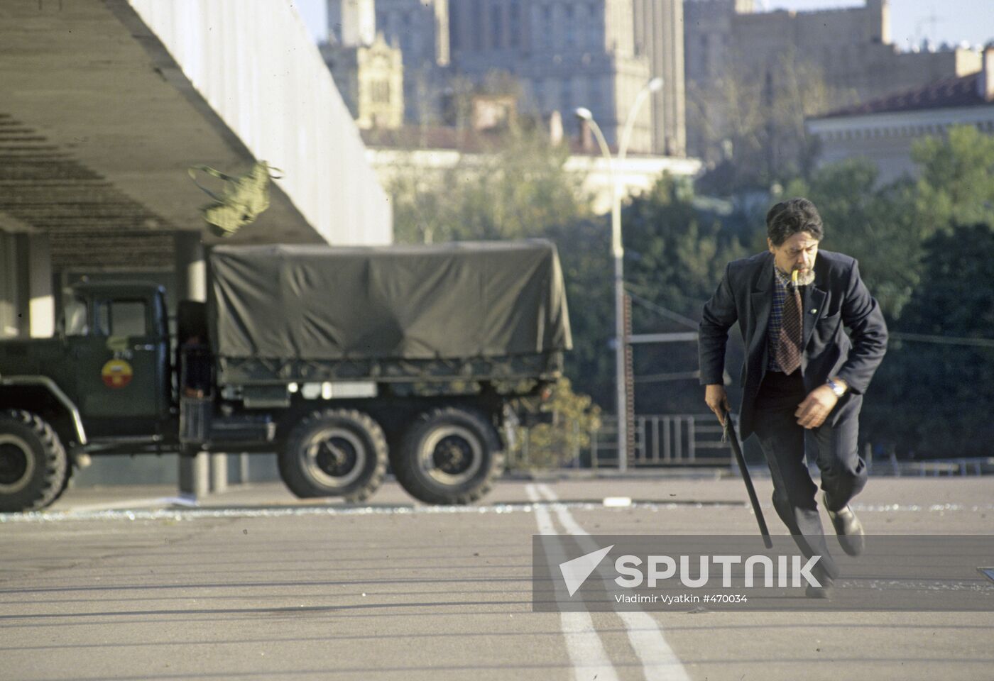 Attacking House of the Soviets