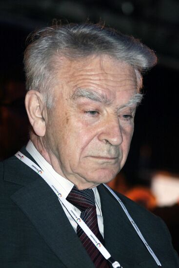 Leonid Keldysh at 2009 Nanotechnology International Forum