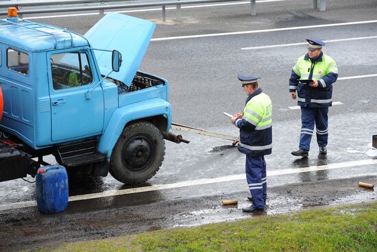 Road accident rescue drills outside Moscow