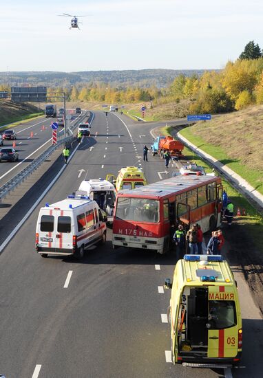 Road accident rescue drills outside Moscow