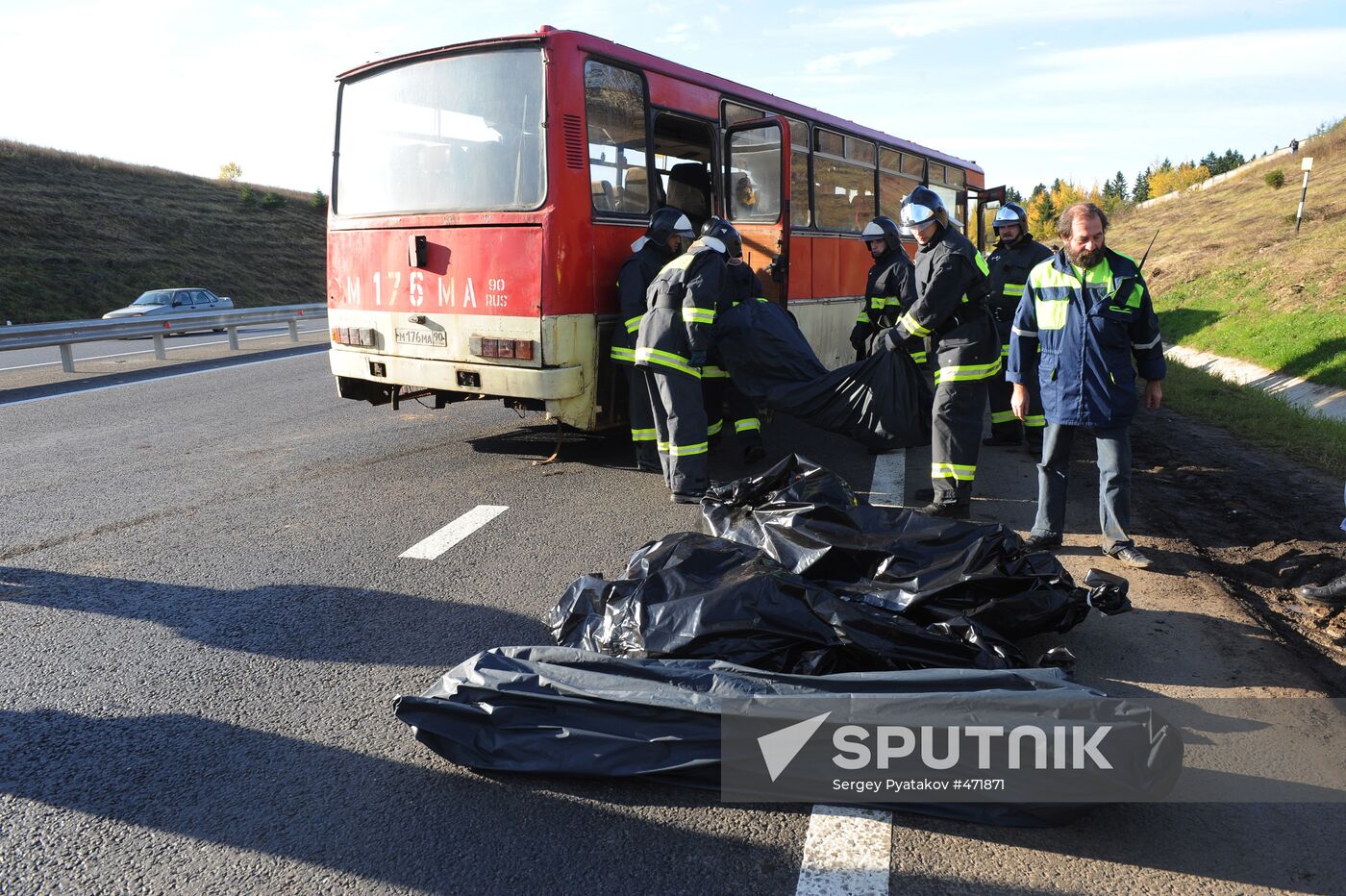 Road accident rescue drills outside Moscow