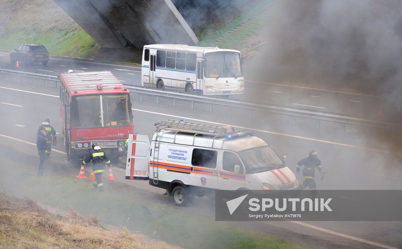 Road accident rescue drills outside Moscow