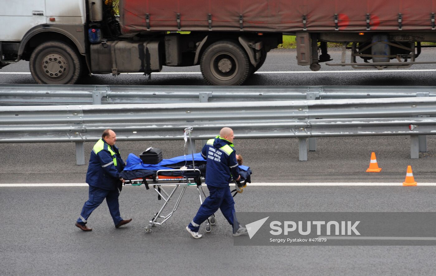 Road accident rescue drills outside Moscow