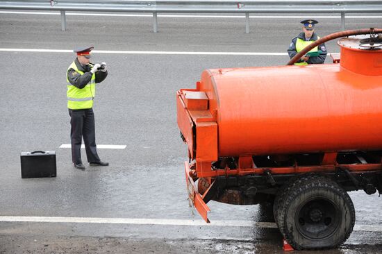 Road accident rescue drills outside Moscow