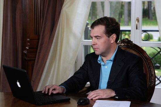Dmitry Medvedev recording new video-blog entry