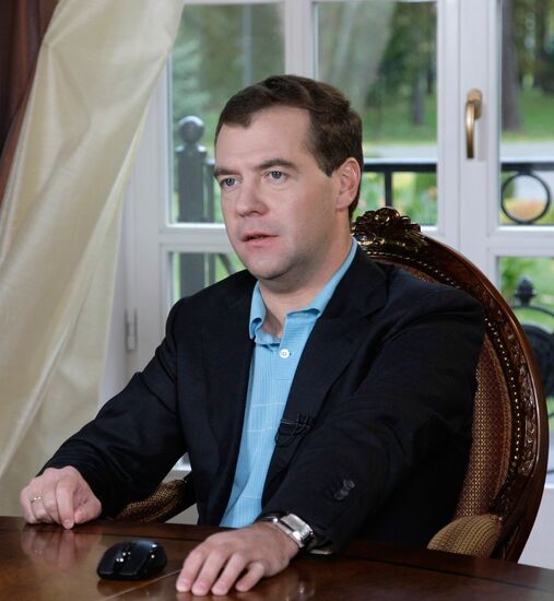 Dmitry Medvedev recording new video-blog entry