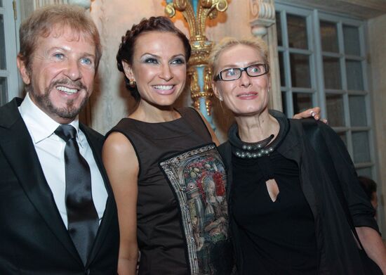 Andrei Delos, Evilina Bledance and Olga Sviblova