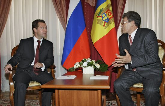 Dmitry Medvedev, Mihai Ghimpu
