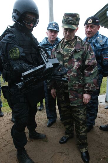 Russian Interior Minister observes situational tactical exercise