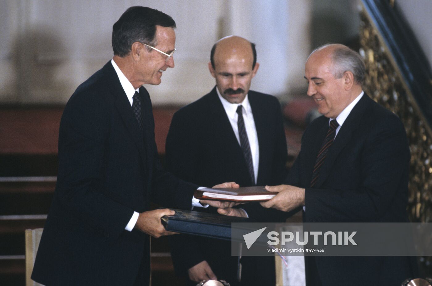 Mikhail Gorbachev meeting with George H. W. Bush