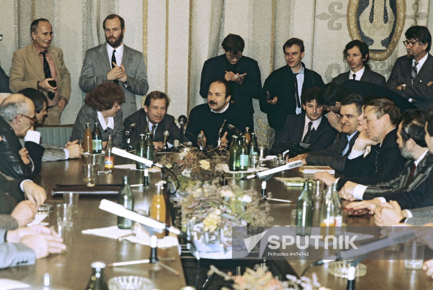 Václav Havel and Nikolai Gubenko