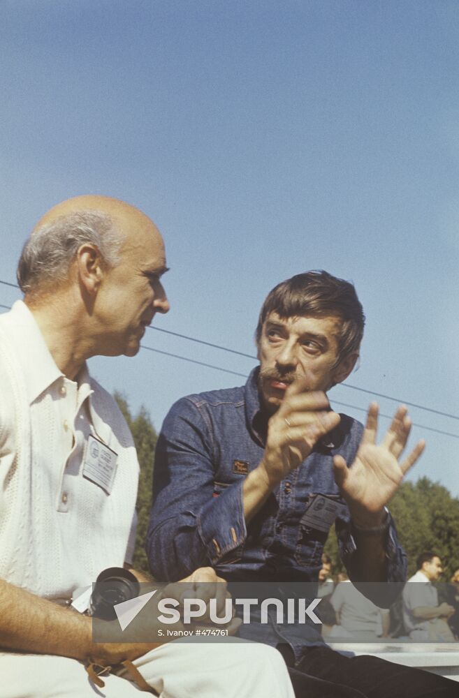 Ronald Spencer and Vladimir Grammatikov