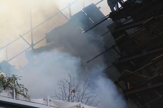 Fire at Lotte Plaza shopping mall