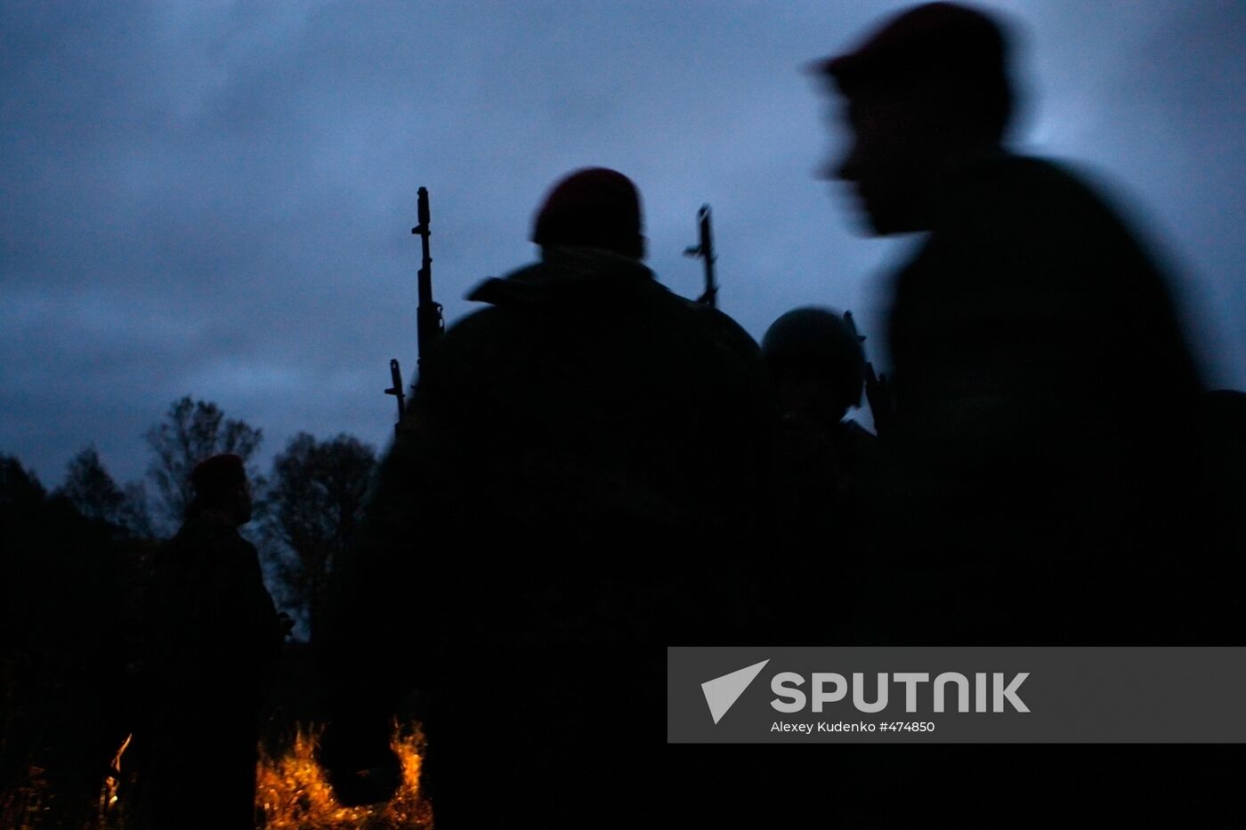 Special forces soldiers taking red beret qualification exam