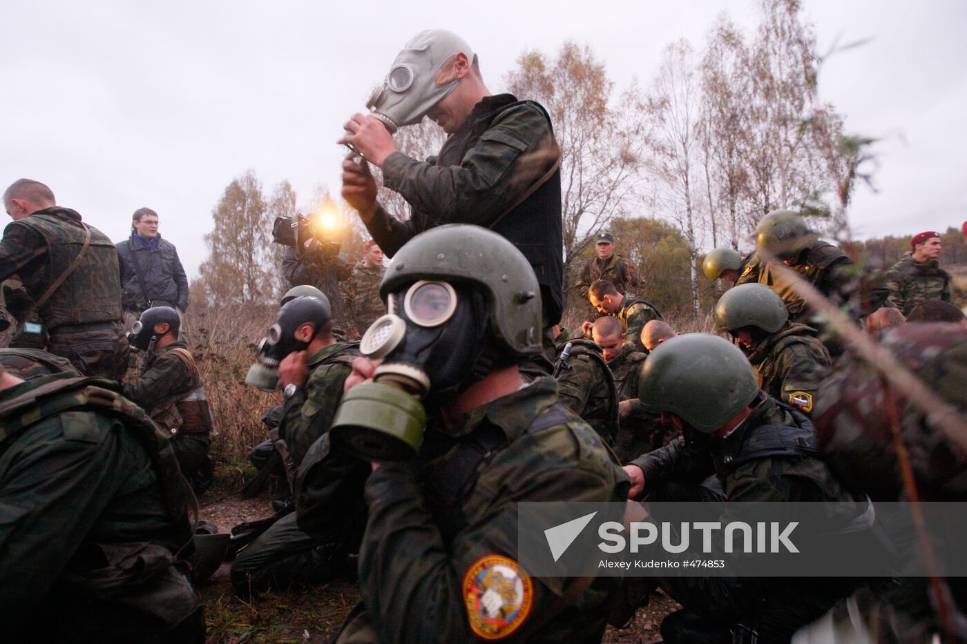 Special forces soldiers taking red beret qualification exam