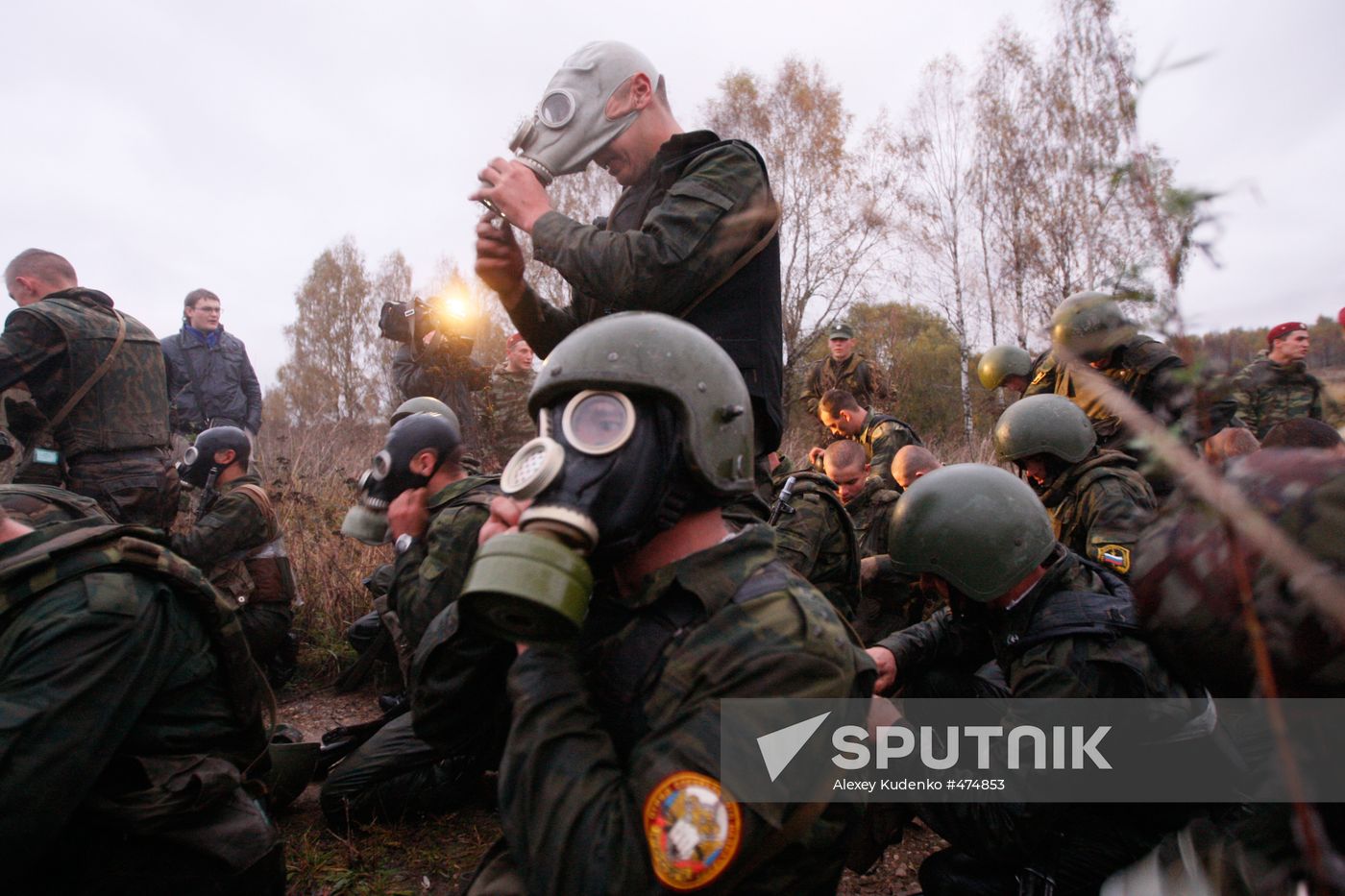 Special forces soldiers taking red beret qualification exam