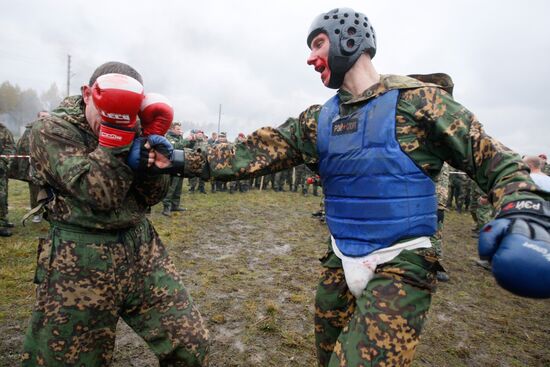 Special forces soldiers taking red beret qualification exam