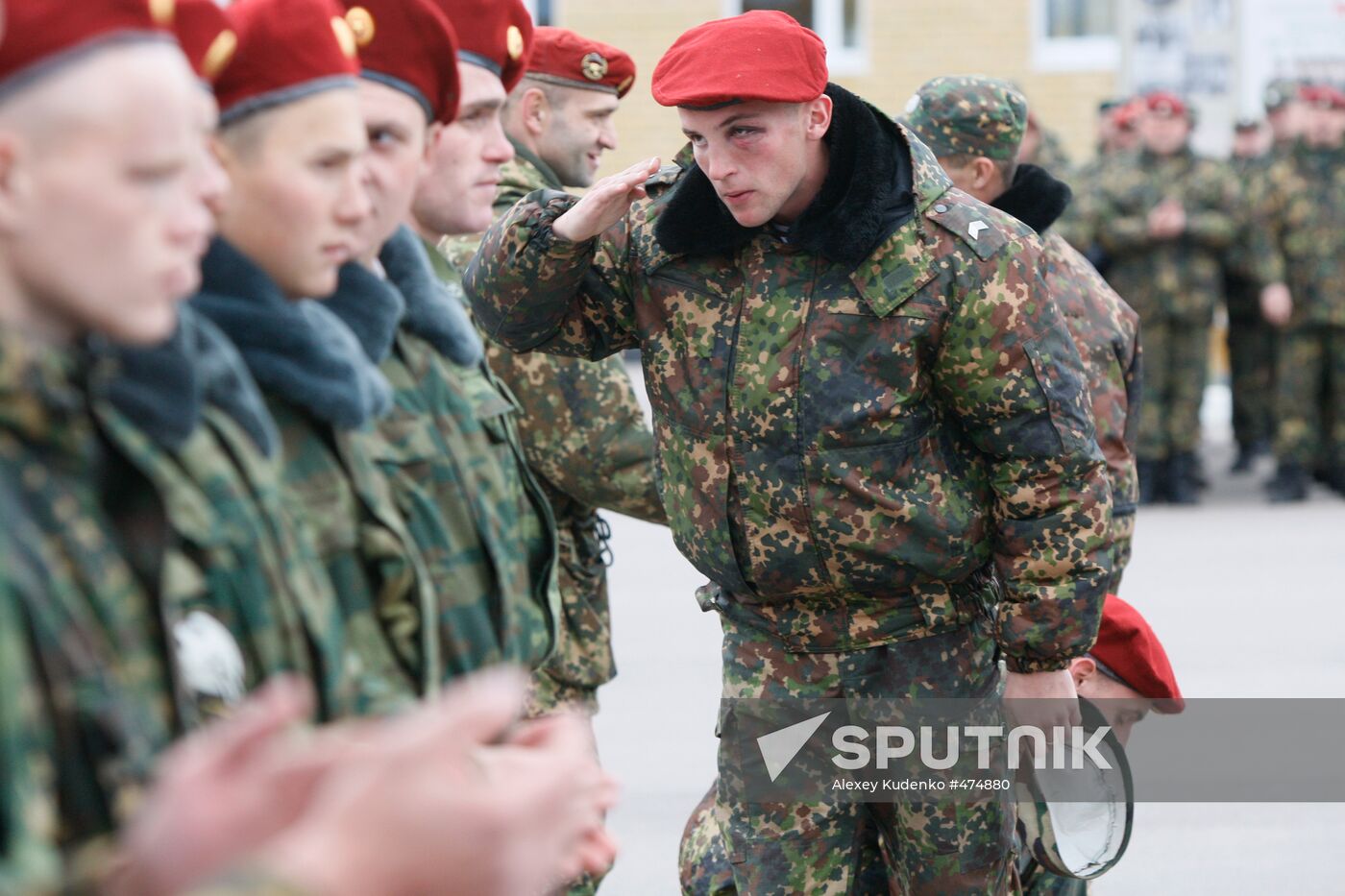 Special forces soldiers taking red beret qualification exam