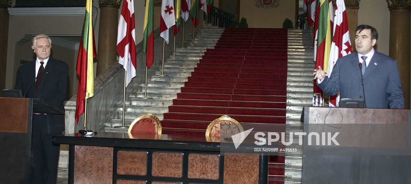 Lithuanian President Valdas Adamkus visits Georgia