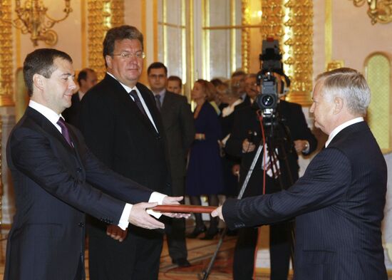 President Medvedev receives credentials from 10 ambassadors