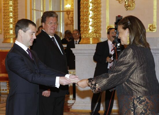 President Medvedev receives credentials from 10 ambassadors