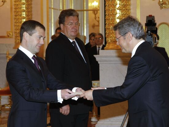 Dmitry Medvedev receives credentials from ten ambassadors