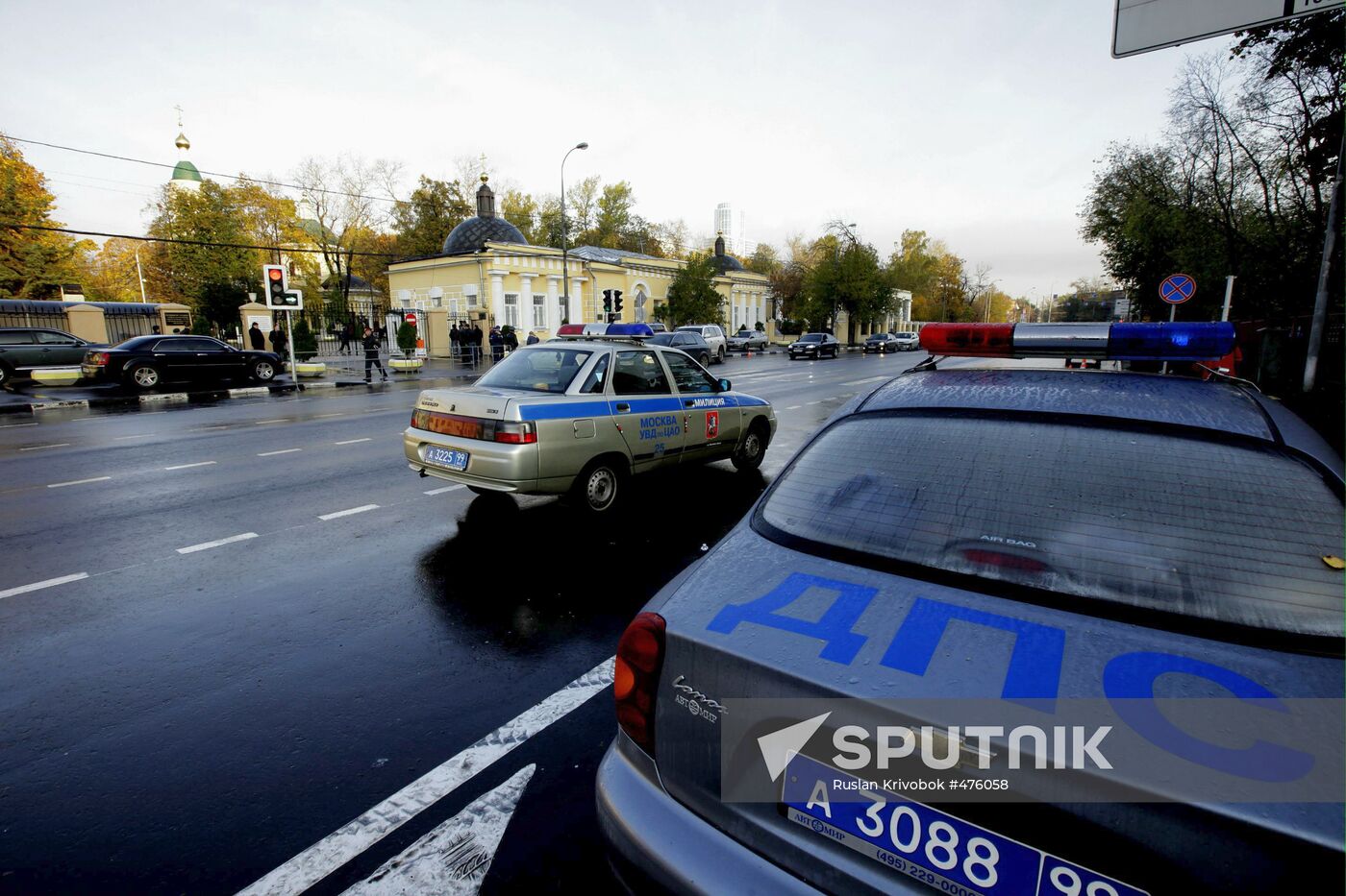 Security tightened around Moscow's Vagankovo Cemetery